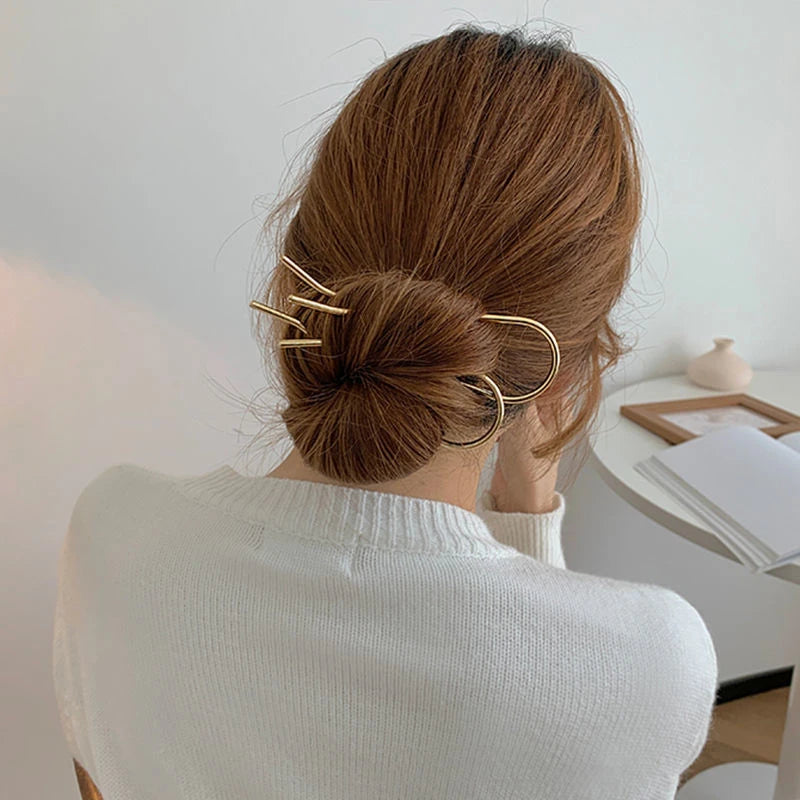 New Pearl Hairpins Korean U-shaped Metal Shell Hair Clip Pins Women Girls Hair Sticks Bun Maker Hair Styling Accessories Gifts