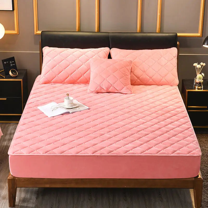 Crystal Velvet Thicken Quilted Mattress Cover Warm Soft Plush Queen King Quilted Bed Fitted Sheet Not Including Pillowcase