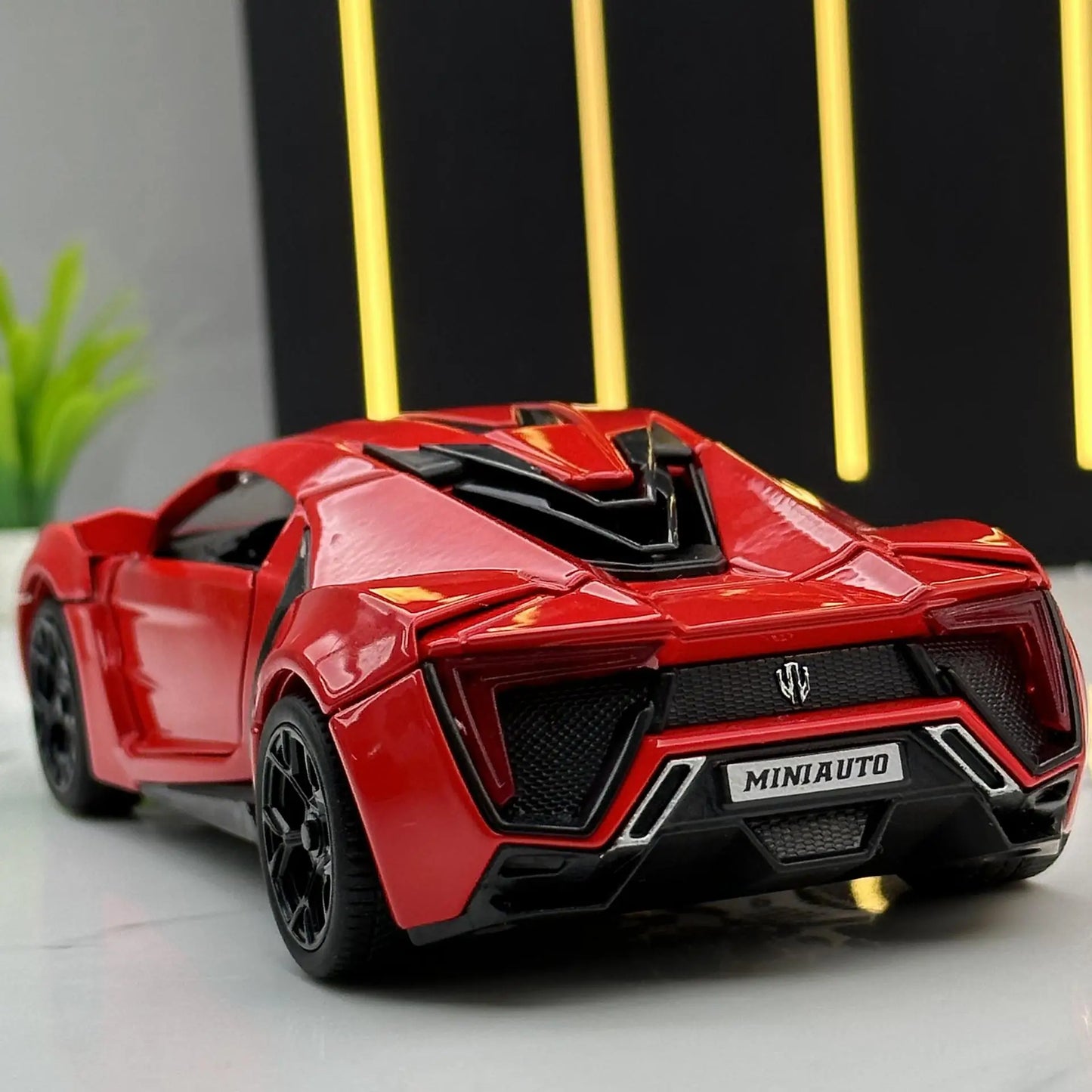 1: 32 Lykan sport Fast and Furious 7 Alloy Car Model Diecasts Toy With Sound and Light Vehicles Decoration Toys For Kids Gift