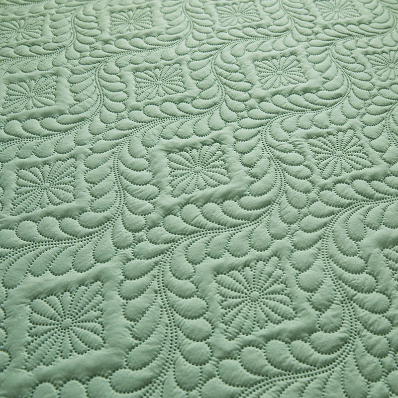 100% Waterproof Quilted Mattress Cover Protector Breathable Antibacterial Fitted Sheet with Elastic Band Queen King Bed Sheet