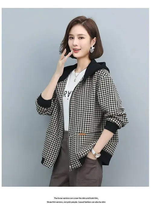 2024 Autumn Winter New Middle-aged and elderly Mothers Short Jacket Women's Patchwork Hooded Plaid Coat Casual Tops