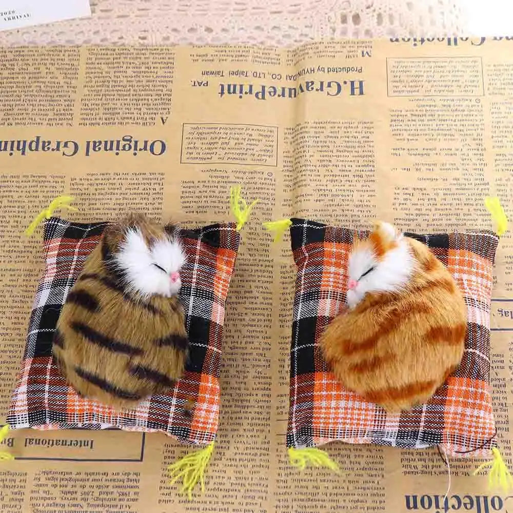 Artificial Mini Cats Ornaments Cute Cloth Pad Plush Fake Cats Lying Position Children Birthday Gift Creative Decoration