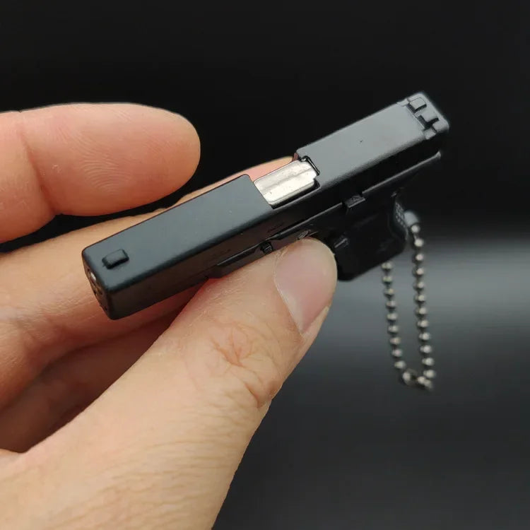 1:3 Mini Pistol Model Metal G17 Detachable DIY Semi-alloy Keychain Toy Gun Pendant Ornaments Children's Toy
