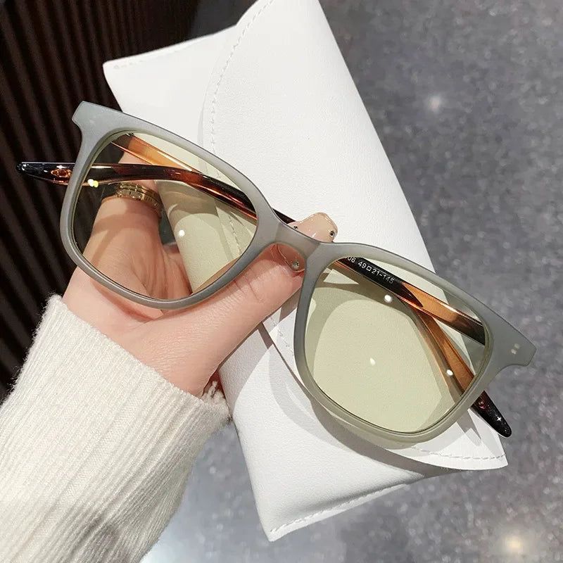 Women Trend Two-tone Sunglasses New Personality Square Frame Sunglasses Retro Yellow Men Fashion Frosted Small Frame Glasses