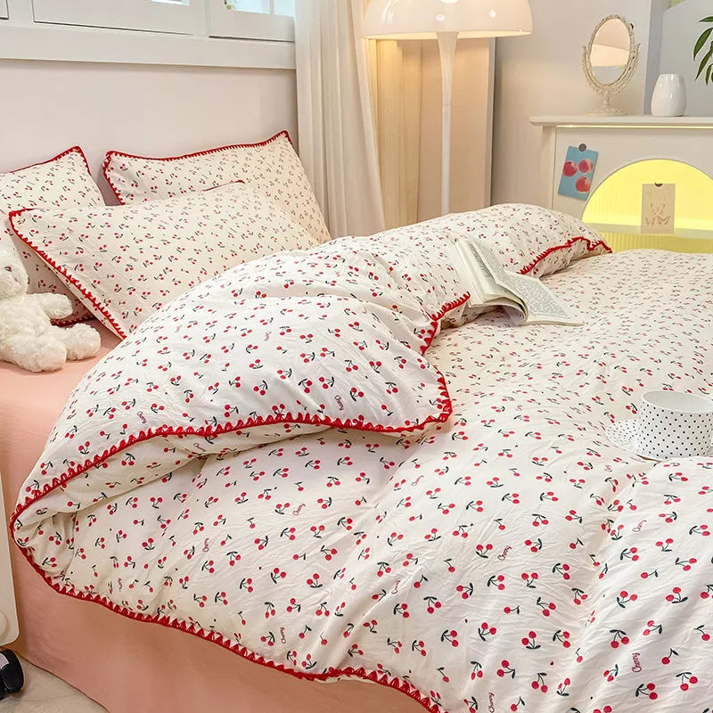Bedding Set INS Girls Cherry Soft Washed Cotton Bed Sheet Queen King Size Duvet Set Comforter Set Pillowcase Bed Linens