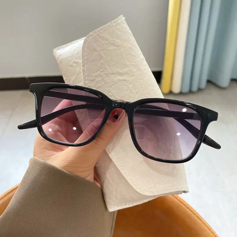 Women Trend Two-tone Sunglasses New Personality Square Frame Sunglasses Retro Yellow Men Fashion Frosted Small Frame Glasses