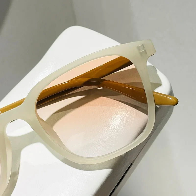 Women Trend Two-tone Sunglasses New Personality Square Frame Sunglasses Retro Yellow Men Fashion Frosted Small Frame Glasses