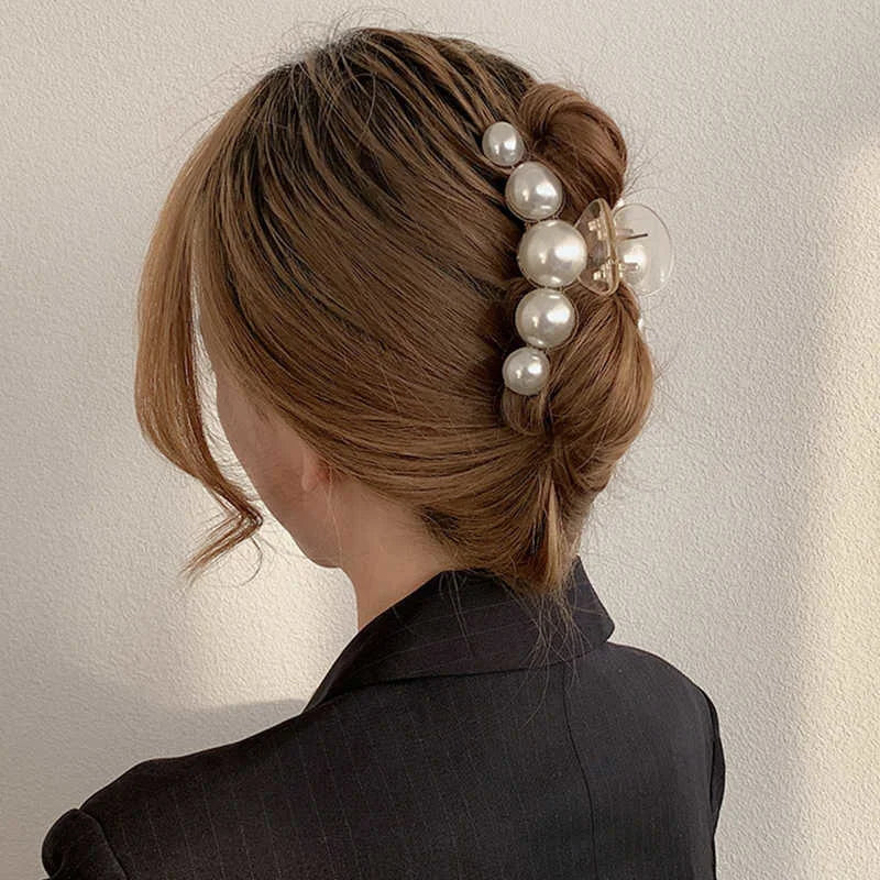 Big Pearl Hair Claw For Women Ladies Makeup Hair Barrettes Hair Accessories Korean Cross Crab Hair Clip Fashion Girl Headwear