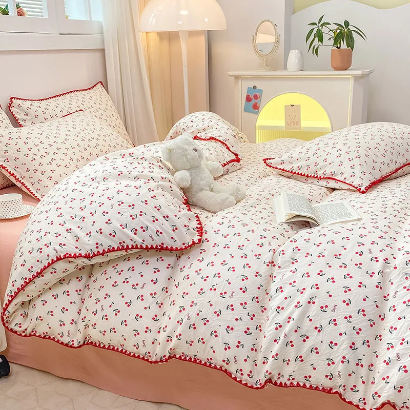 Bedding Set INS Girls Cherry Soft Washed Cotton Bed Sheet Queen King Size Duvet Set Comforter Set Pillowcase Bed Linens