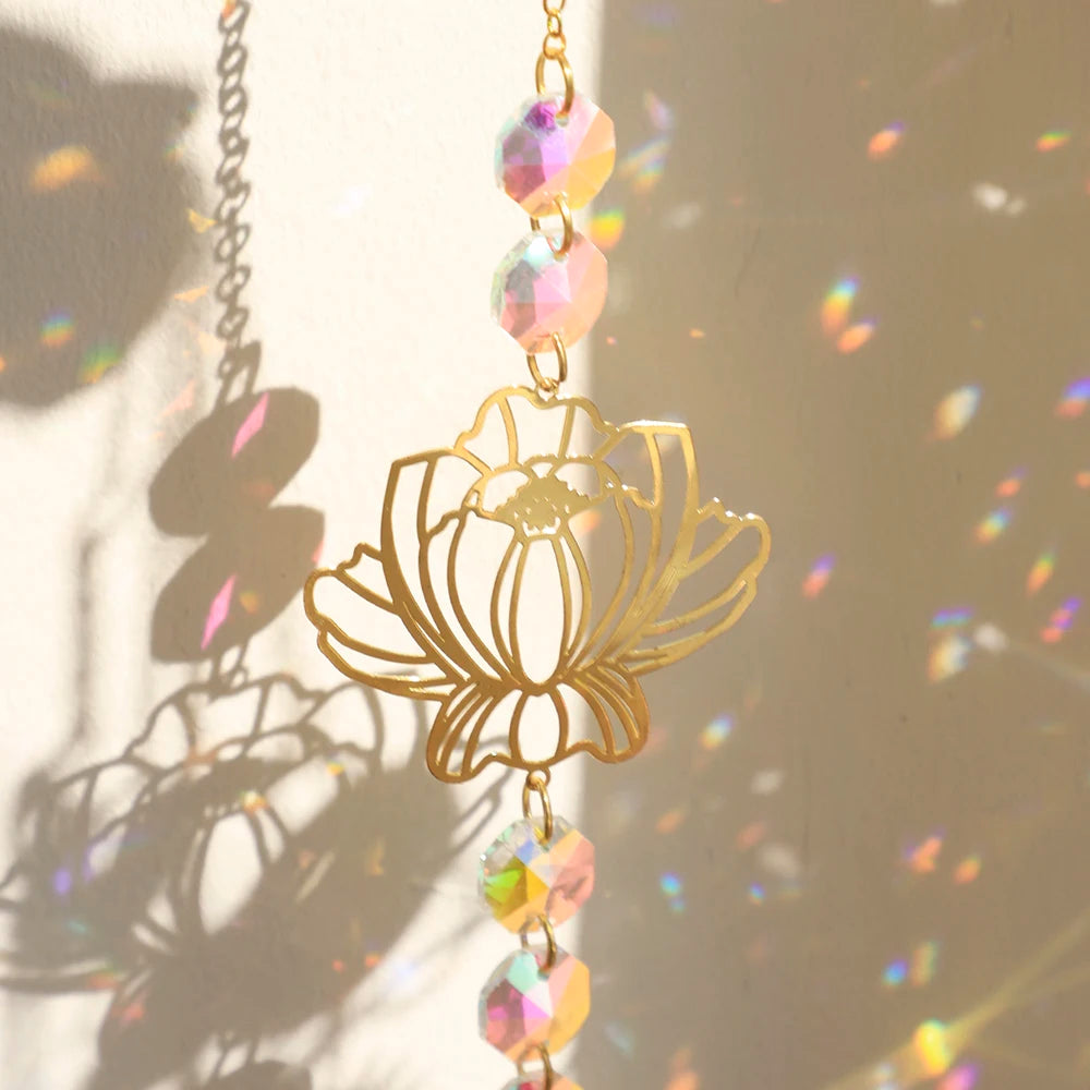 Crystal Sun Catcher Lotus Hanging Suncatcher Rainbow Maker Chakra Light Catcher Stained Glass Window Outdoor Garden Decoration