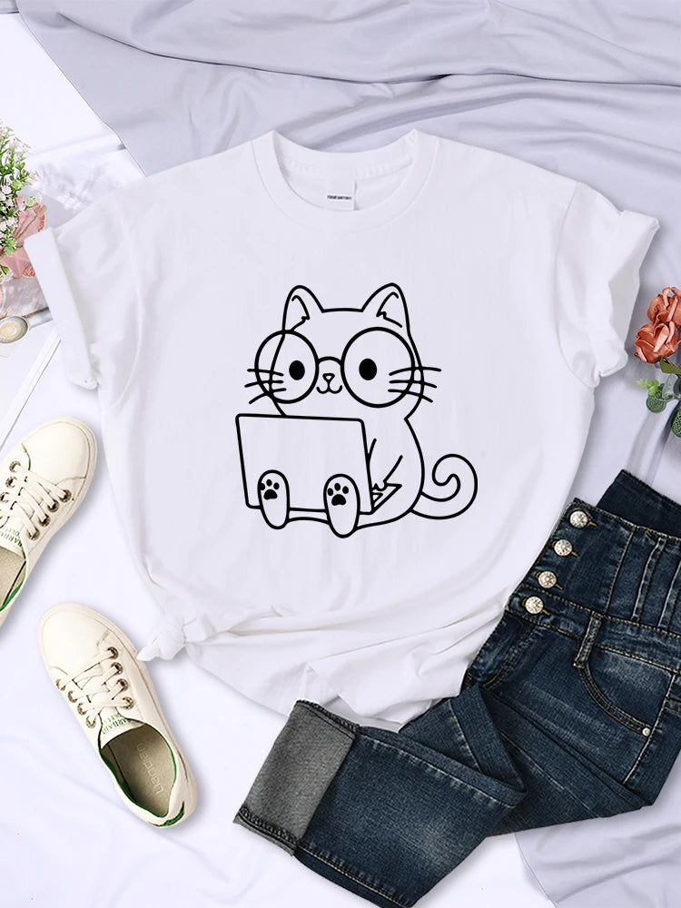 Careful Study Of Work Cat Sketches Women T-Shirt Personality Trend Casual Tee Clothing Street Creative Tops Female Short Sleeve