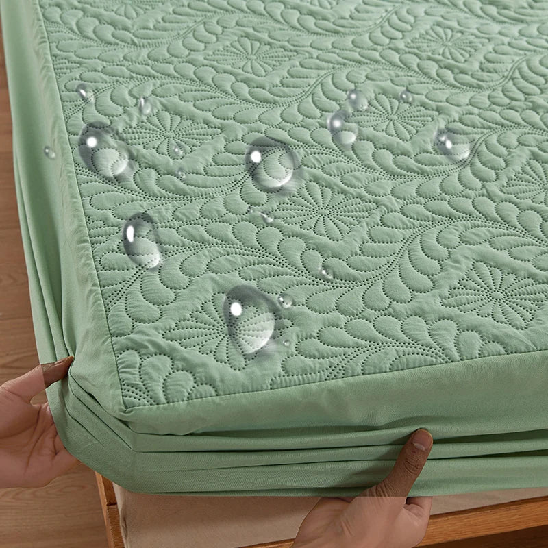 100% Waterproof Quilted Mattress Cover Protector Breathable Antibacterial Fitted Sheet with Elastic Band Queen King Bed Sheet
