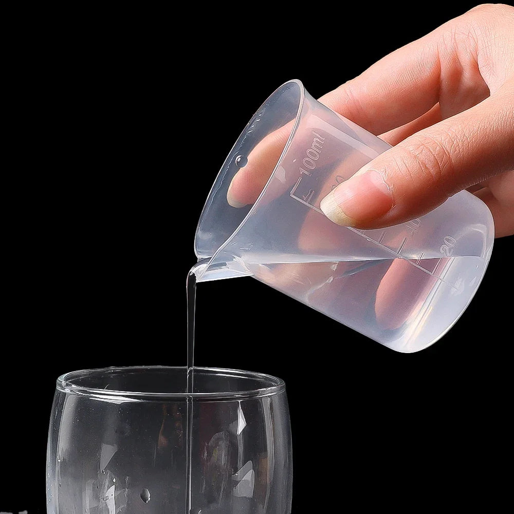 100/50ML Triangular Measuring Cup with Scale Transparent Plastic Graduated Cylinder Pour Spout Liquid Container Kitchen Bar Tool