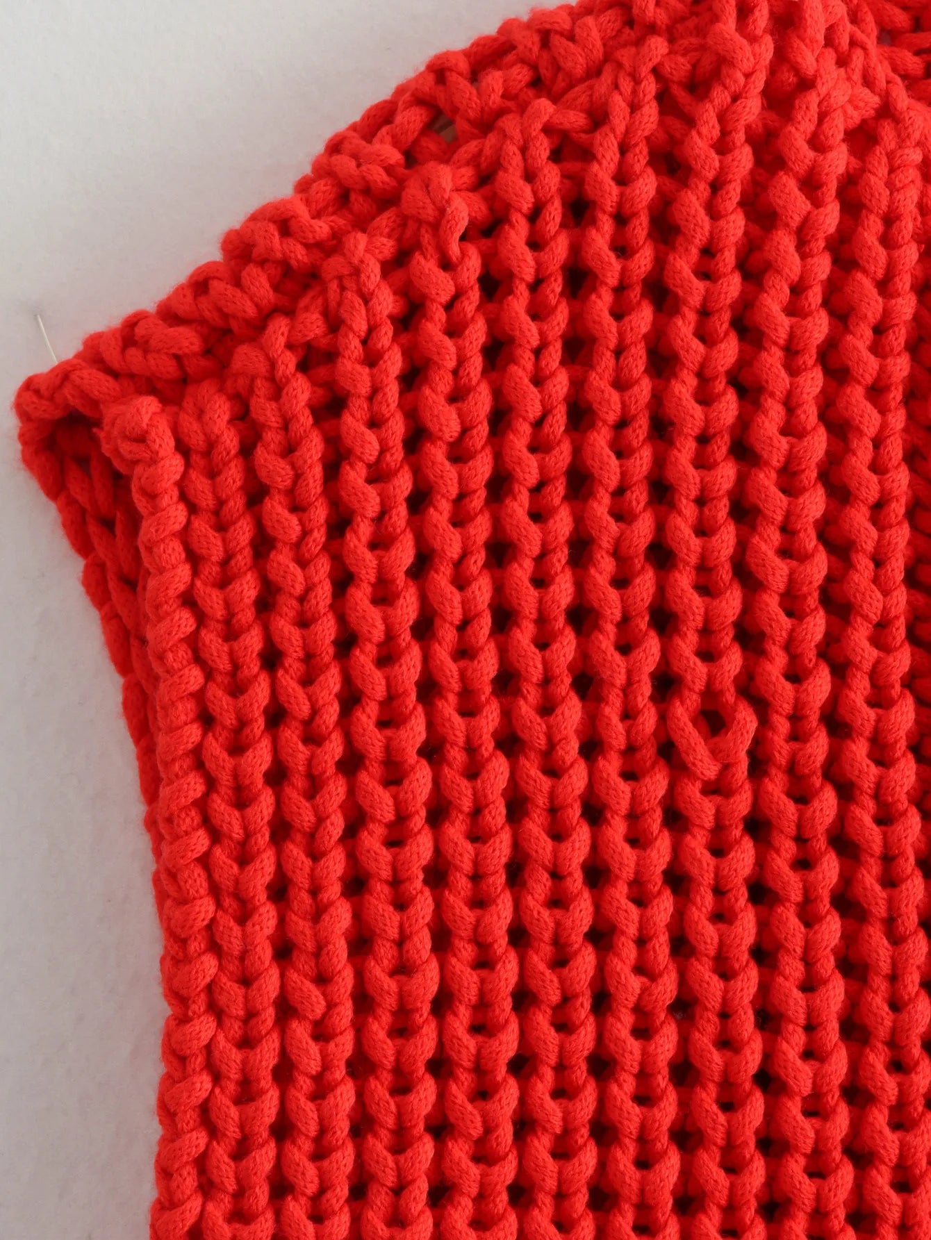 Korean Fashion Crop Sweater Women Vest Solid Loose Casual Sweater Vest Cable Knit Sweater Vest For Women Luxury Designer Tops