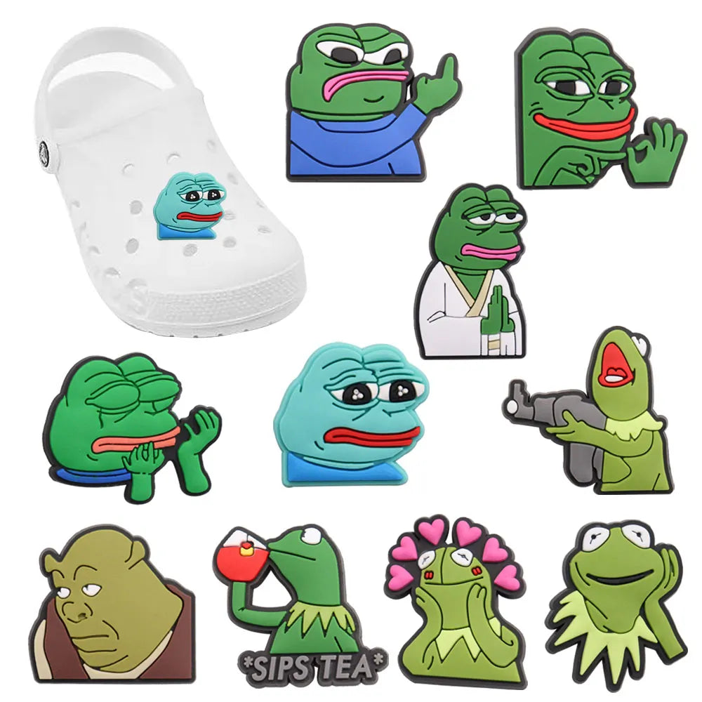 New Arrival 1Pcs PVC Funny Frogs Animals Shoe Button Charms for Children Accessories DIY Holiday Present