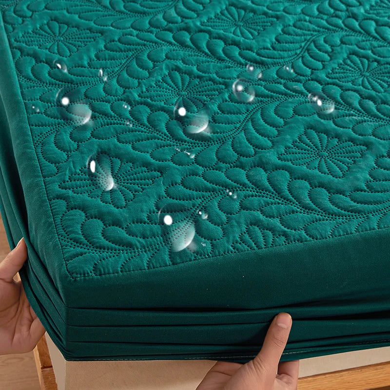 100% Waterproof Quilted Mattress Cover Protector Breathable Antibacterial Fitted Sheet with Elastic Band Queen King Bed Sheet