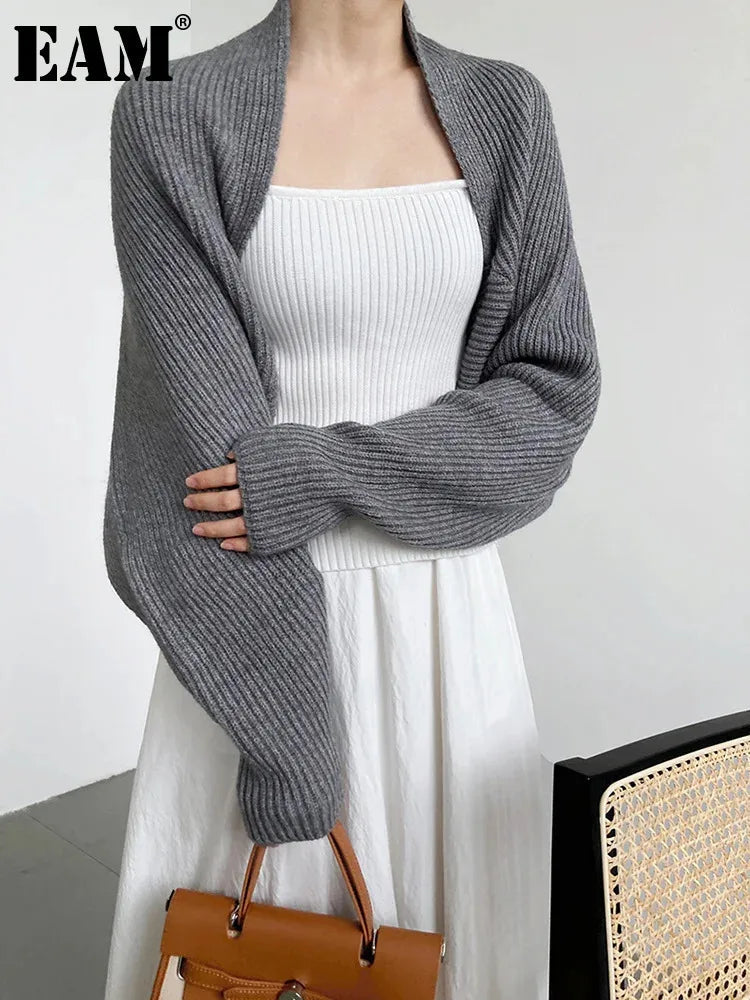 [EAM] Elegant Gray Knitting Cardigan Sweater Loose Fit V-Neck Long Sleeve Women New Fashion Tide Autumn Winter 2025 1DF2337