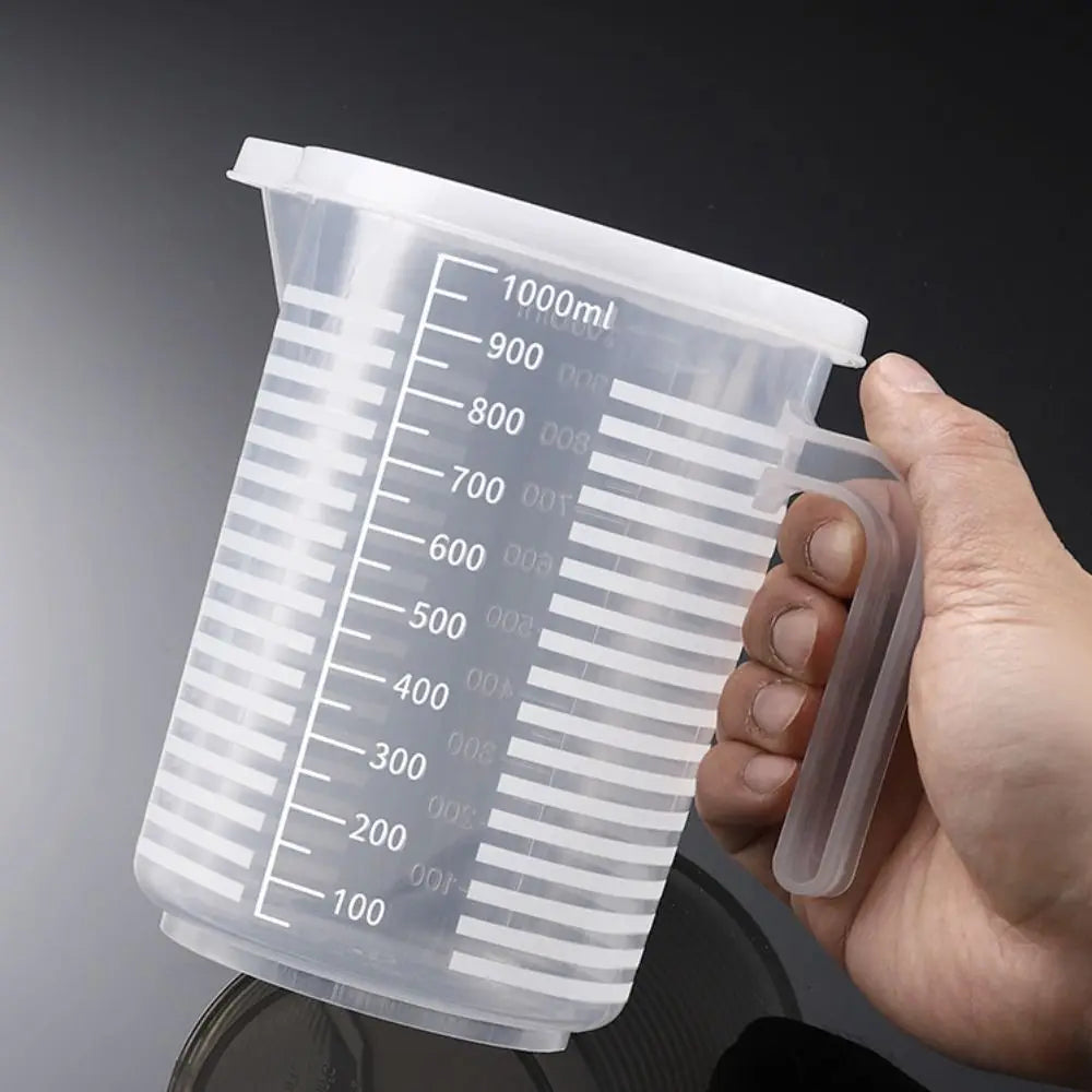 Plastic Graduated Measuring Cup Large Capacity Scale Laboratory Beaker Clear with Lid Transparent Mixing Cup Kitchen Baking