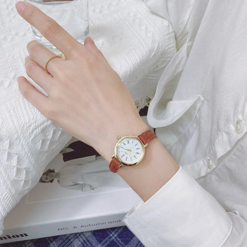 Women Temperament Roman Scale Quartz Watch New Lady Fashion Belt Wristwatch