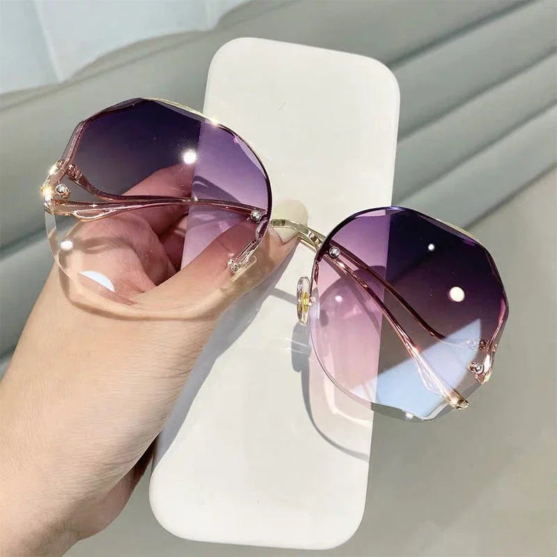 2023 Borderless Trimmed Fashionable Sunglasses Women UV Protection Irregular Round Oversized Sunglasses Ocean Lense SunGlasses
