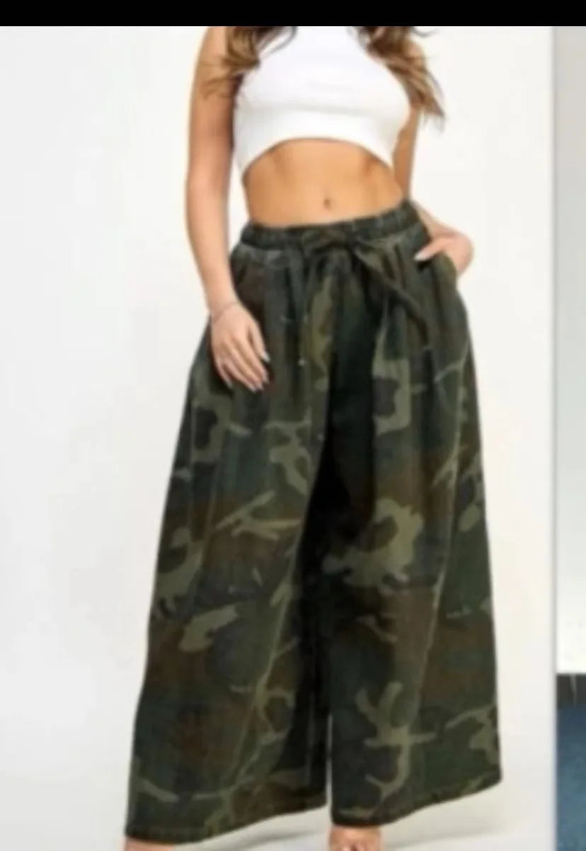 CM.YAYA Women Fashion Camouflage Print Wide Leg Jogger Pants 2024 Fall Streetwear Straight High Waist Cargo Trousers Sweatpants