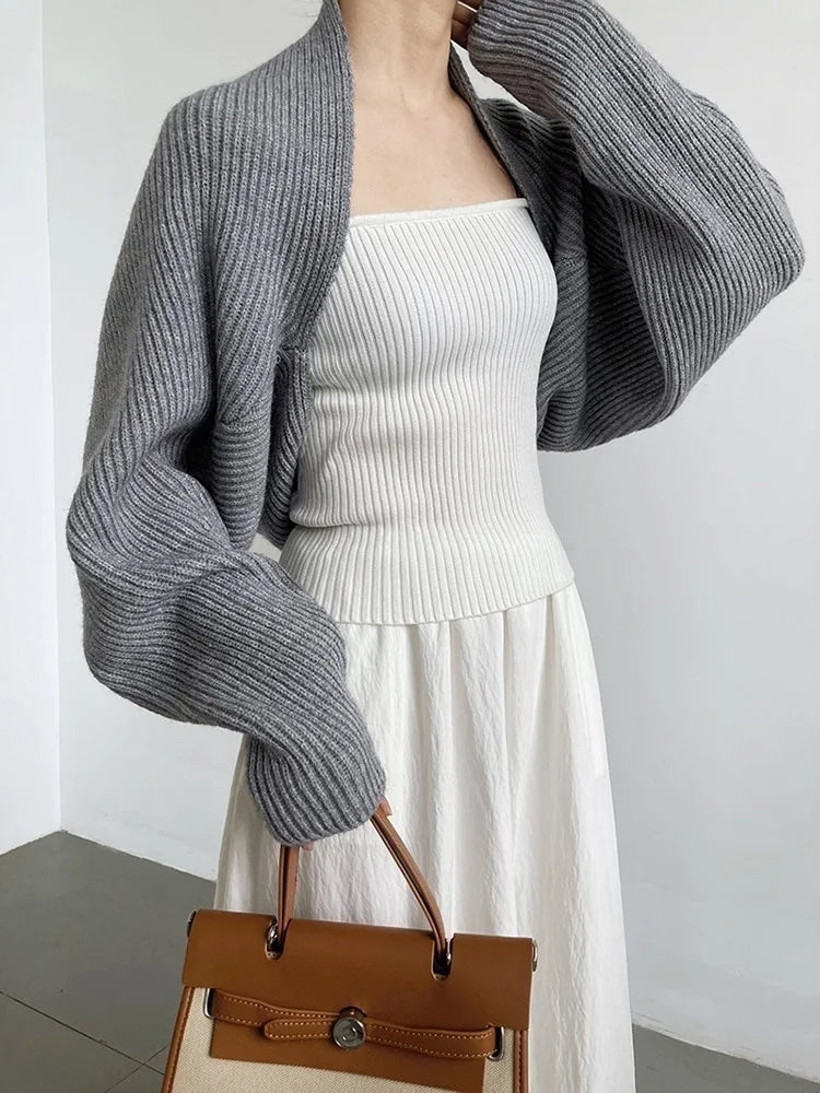 [EAM] Elegant Gray Knitting Cardigan Sweater Loose Fit V-Neck Long Sleeve Women New Fashion Tide Autumn Winter 2025 1DF2337