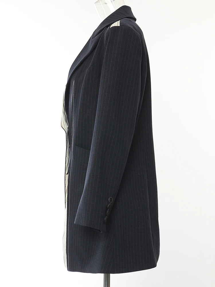 [EAM] Women Navy Blue Striped Irregular Elegant Blazer New Lapel Long Sleeve Jacket Fashion Tide Spring Autumn 2024 1DH5930